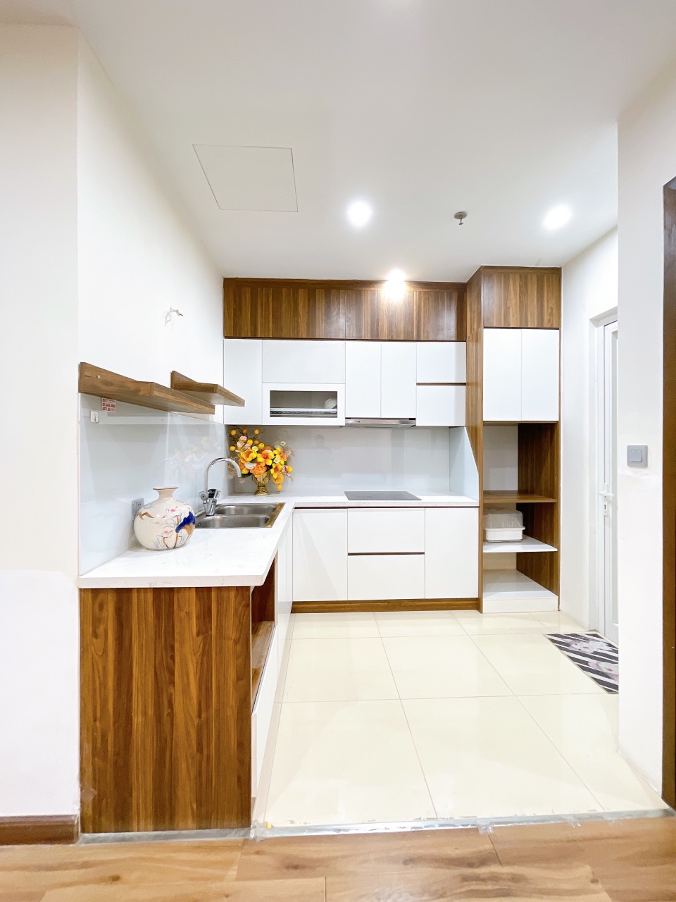 Cho thuê căn 3 ngủ N02T1 Ngoại Giao Đoàn