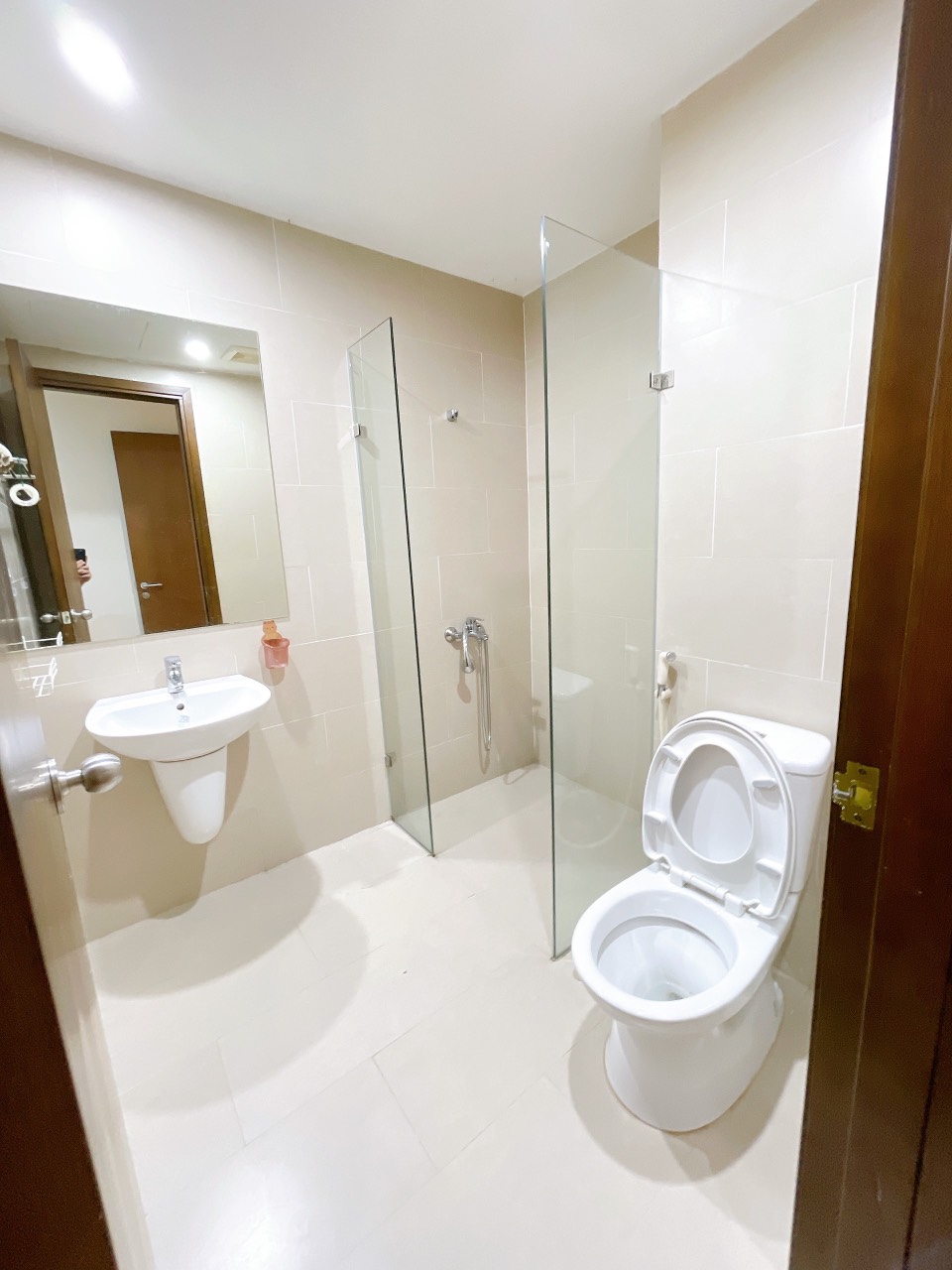 Cho thuê căn 3 ngủ N02T1 Ngoại Giao Đoàn