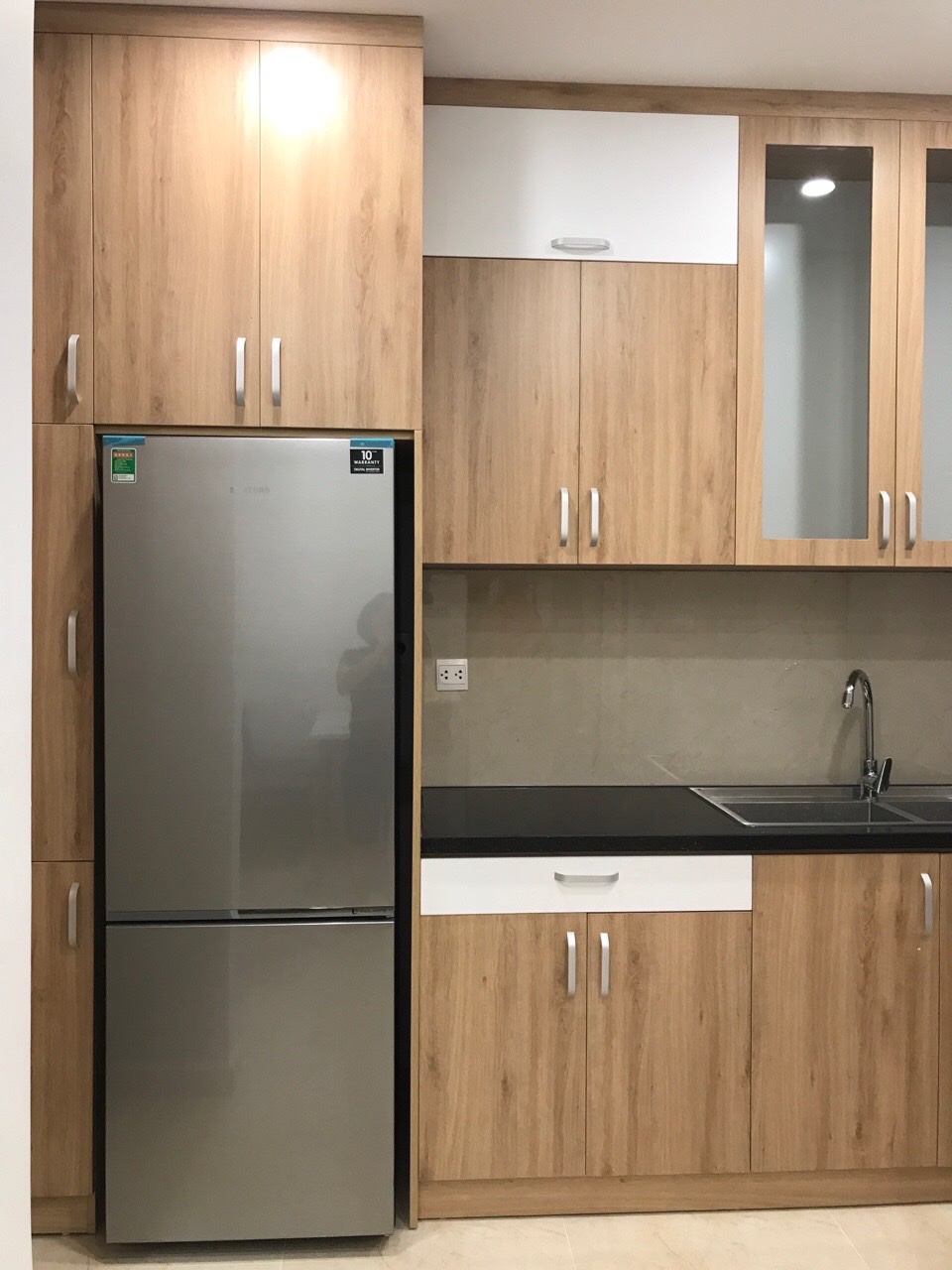 Cho thuê căn hộ Dcapitale full nội thất chỉ việc vào ở