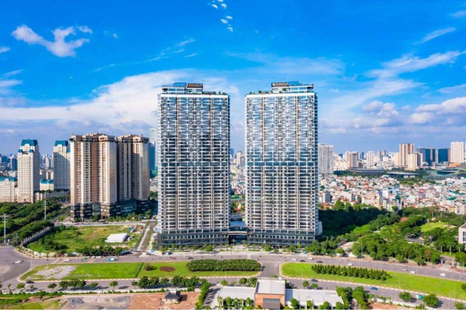 Bán căn góc 3 ngủ nội thất cao cấp dự án Matrix one Mễ Trì