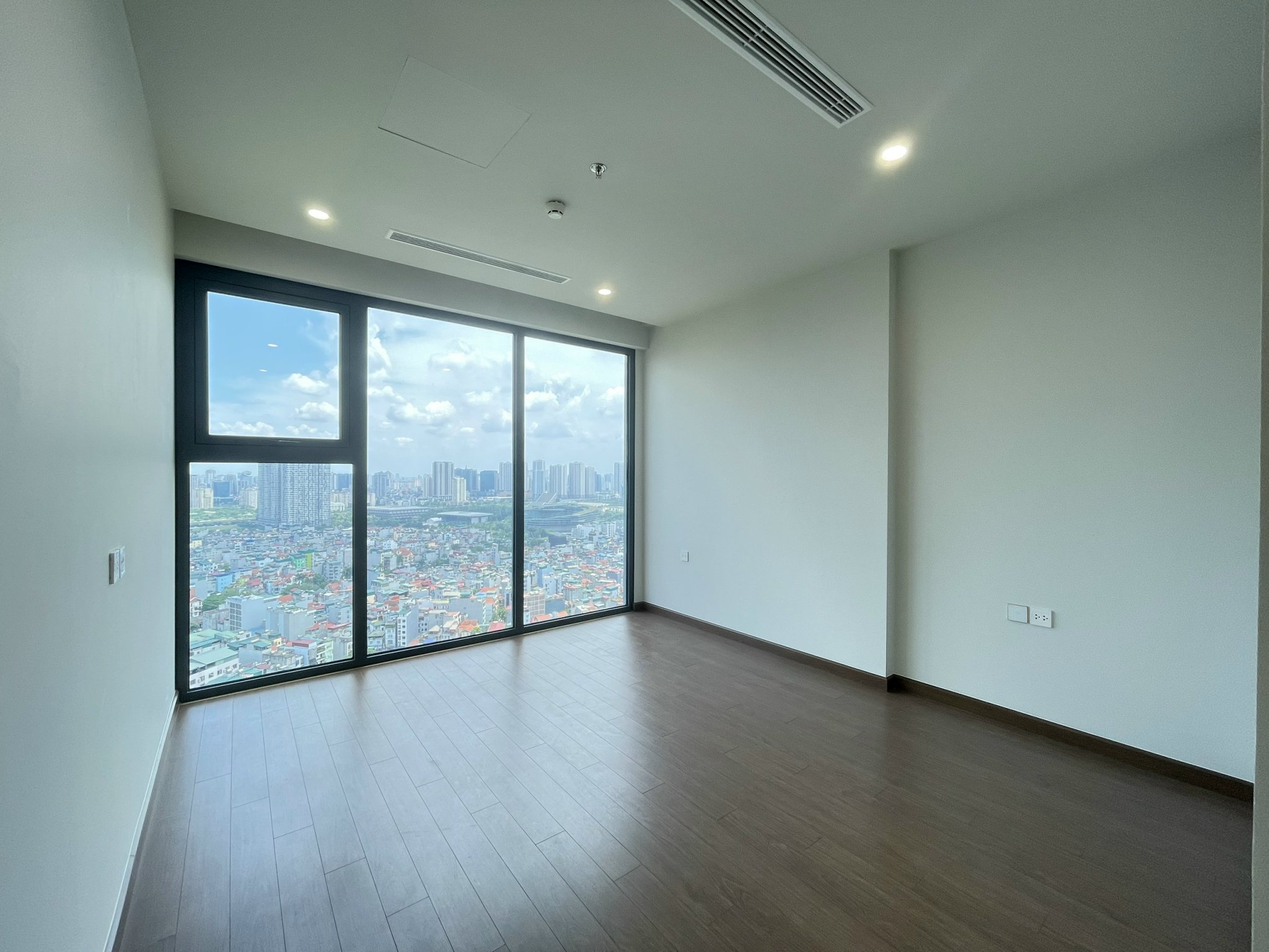 Bán căn góc 3 ngủ nội thất cao cấp dự án Matrix one Mễ Trì