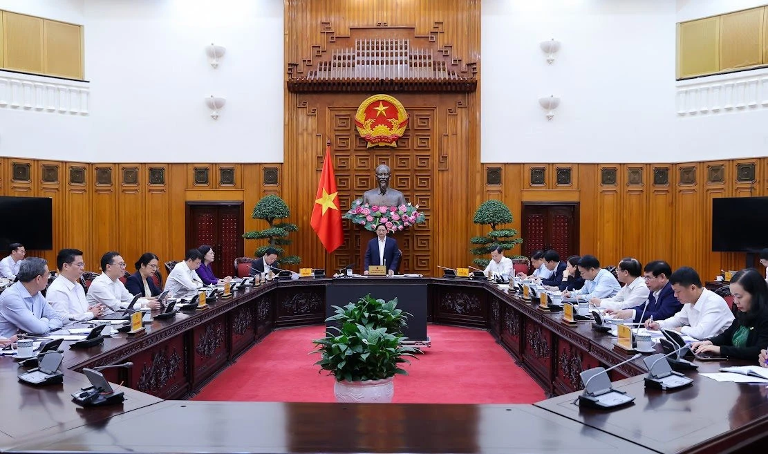 Thủ tướng: Ngoài tháo gỡ về pháp lý, cần hỗ trợ vốn cho các doanh nghiệp bất động sản