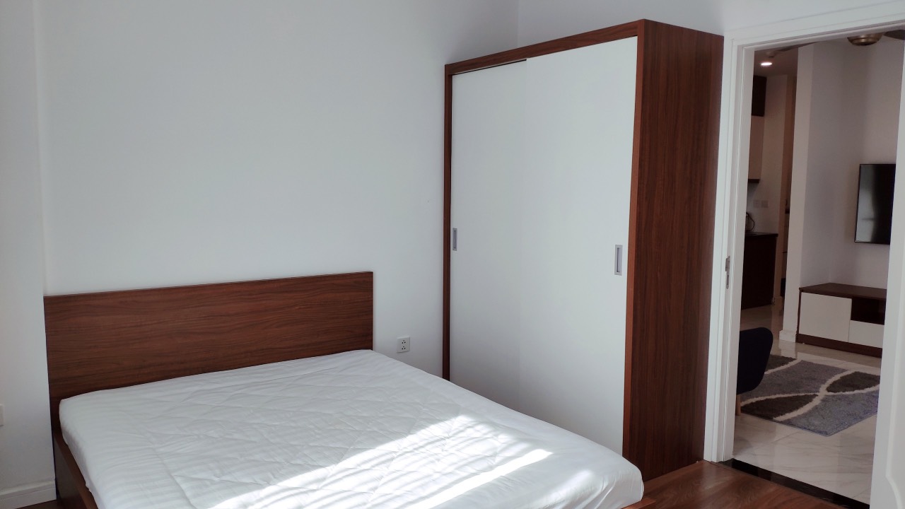 Cần cho thuê căn hộ cao cấp tòa D.El Dorado - Lạc Long Quân - Tây Hồ. Chung cư cao cấp nhìn ra Hồ Tây của tập đoàn Tân Hoàng Minh.