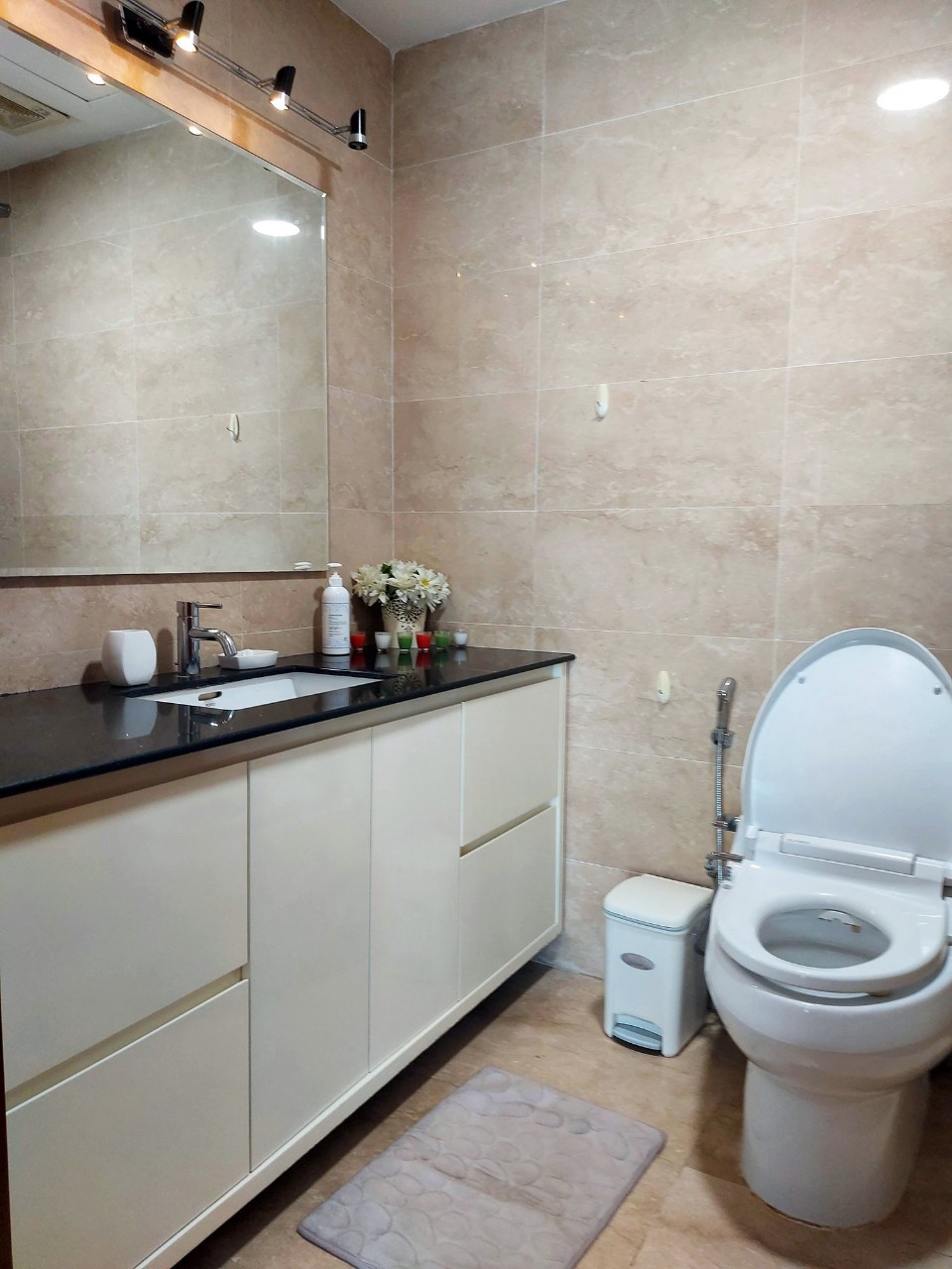 Cho thuê  2căn hộ chung cư The Link Ciputra 3PN