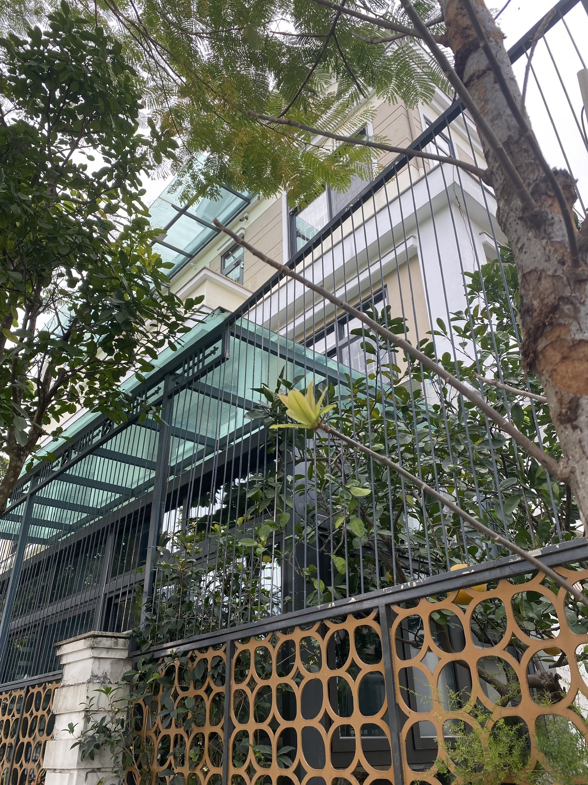 cho thuê căn Shophouse Starlake - Tây Hồ Tây - Hai mặt thoáng