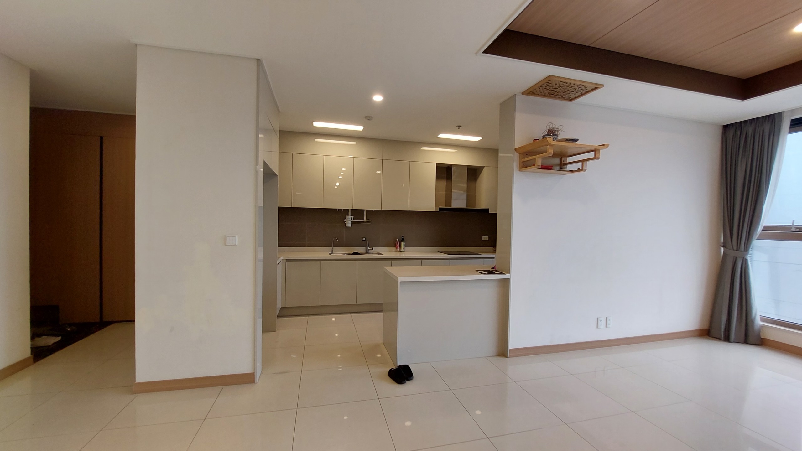 Cho thuê căn hộ 2 ngủ Không đồ Chung cư Starlake