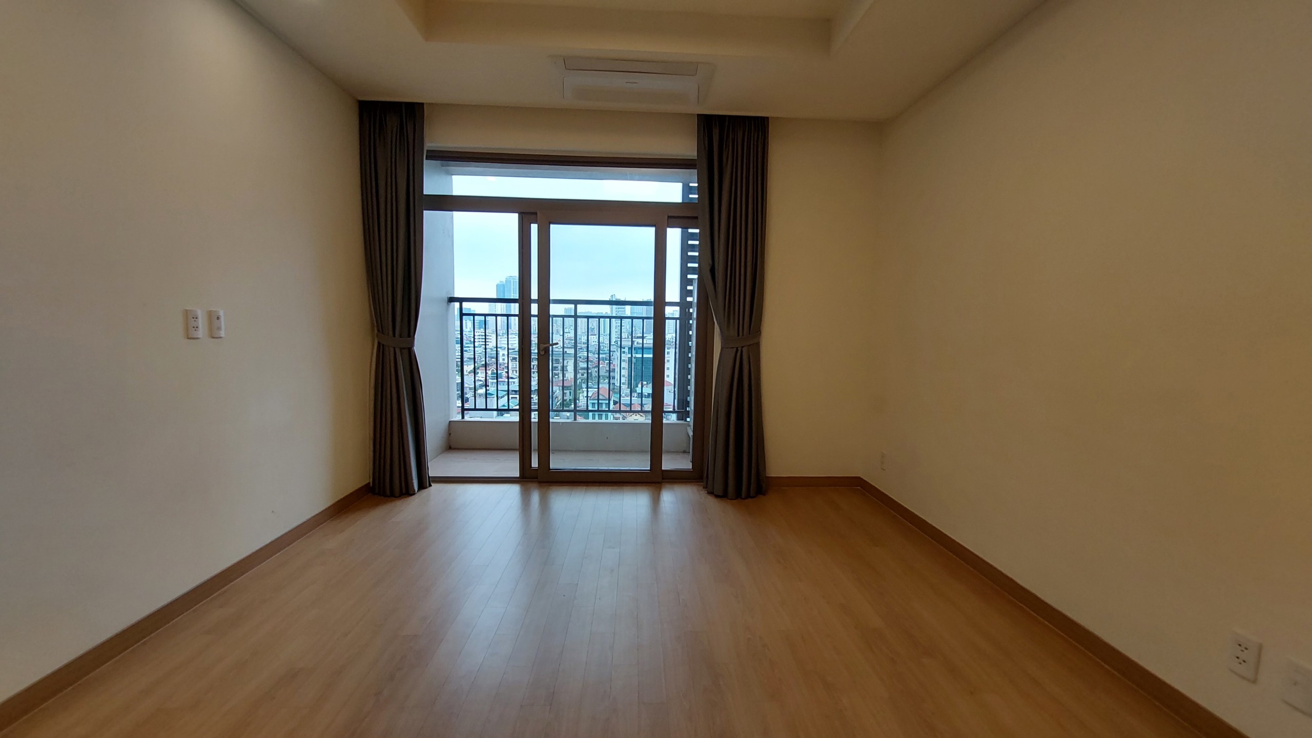 Cho thuê căn hộ 2 ngủ Không đồ Chung cư Starlake